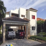 (En Venta) Hermosa Villa en la Primera etapa de Metro Country Club.