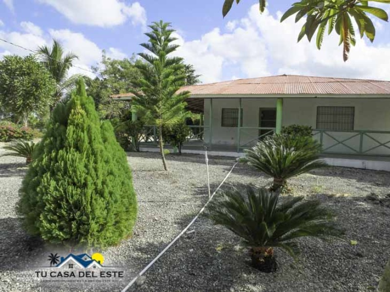 En Venta Excelente Finca en Ramon Santana, SPM