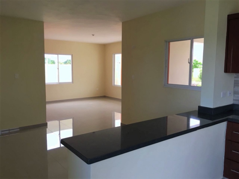 Moderna Casa en Vente en el Residencial Naime 3ra Etapa