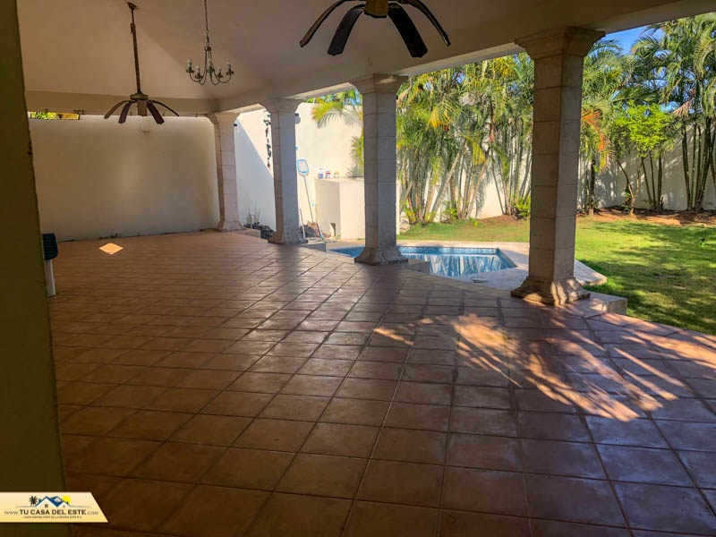 Casa en Venta en el Sector Miramar, San Pedro de Macoris