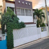 En VENTA Casa de 2 Niveles en Las Cañas, La Romana