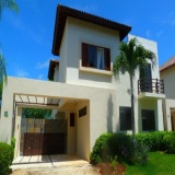 En Venta Villa de Oportunidad en Guavaberry Golf & Country Club