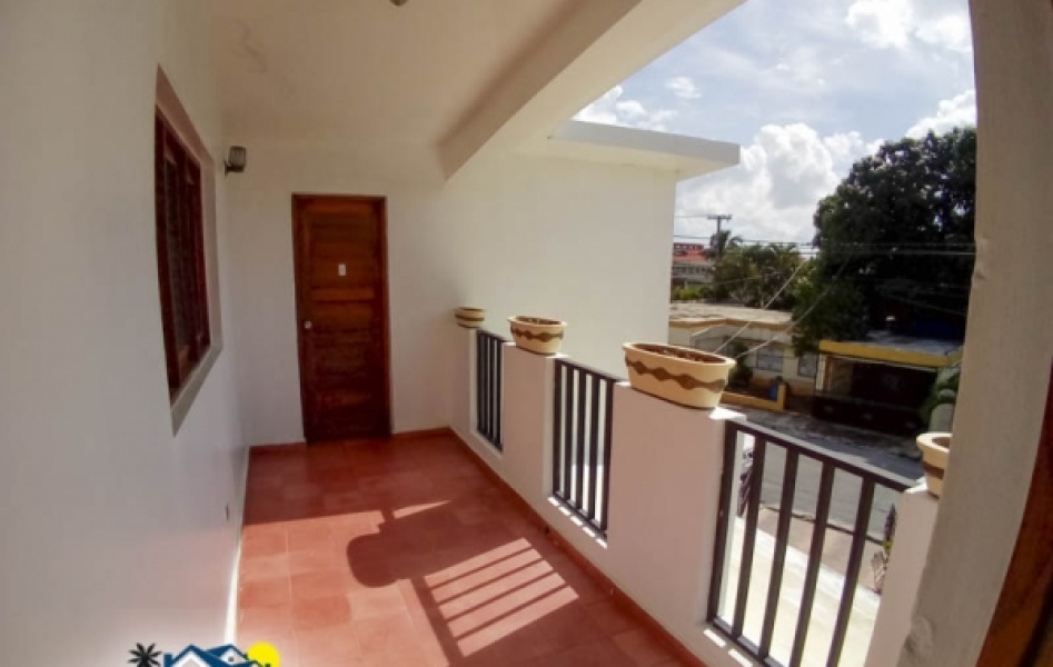 En Venta Hermosa Casa en Residencial Las Piedras en La Romana